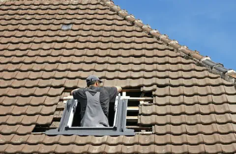 Pose de velux - Coucy-le-Château-Auffrique